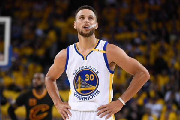 籃球比賽中六種防守戰(zhàn)術是什么?