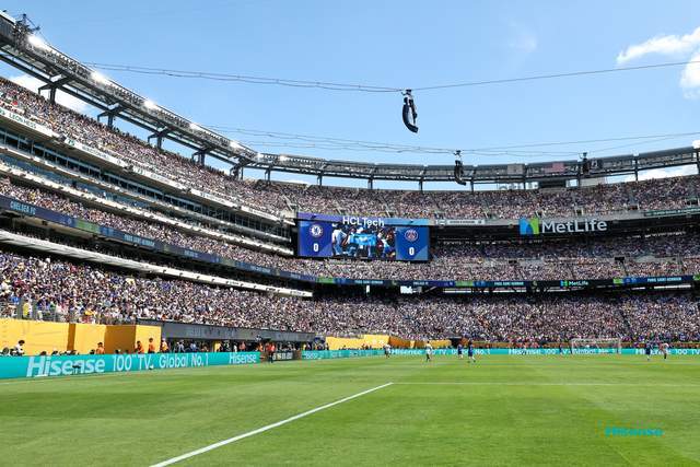 3-0！歐冠冠軍轟然倒下！23歲球星造3球樂翻天，納賽爾眼神要殺人